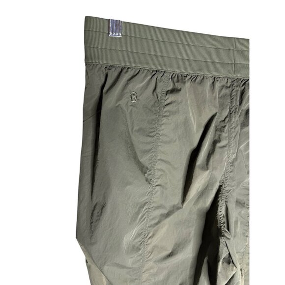 Lululemon Front Zip Mid-rise Ruched Crop Pants Army Green-sz 12 - Picture 13 of 14